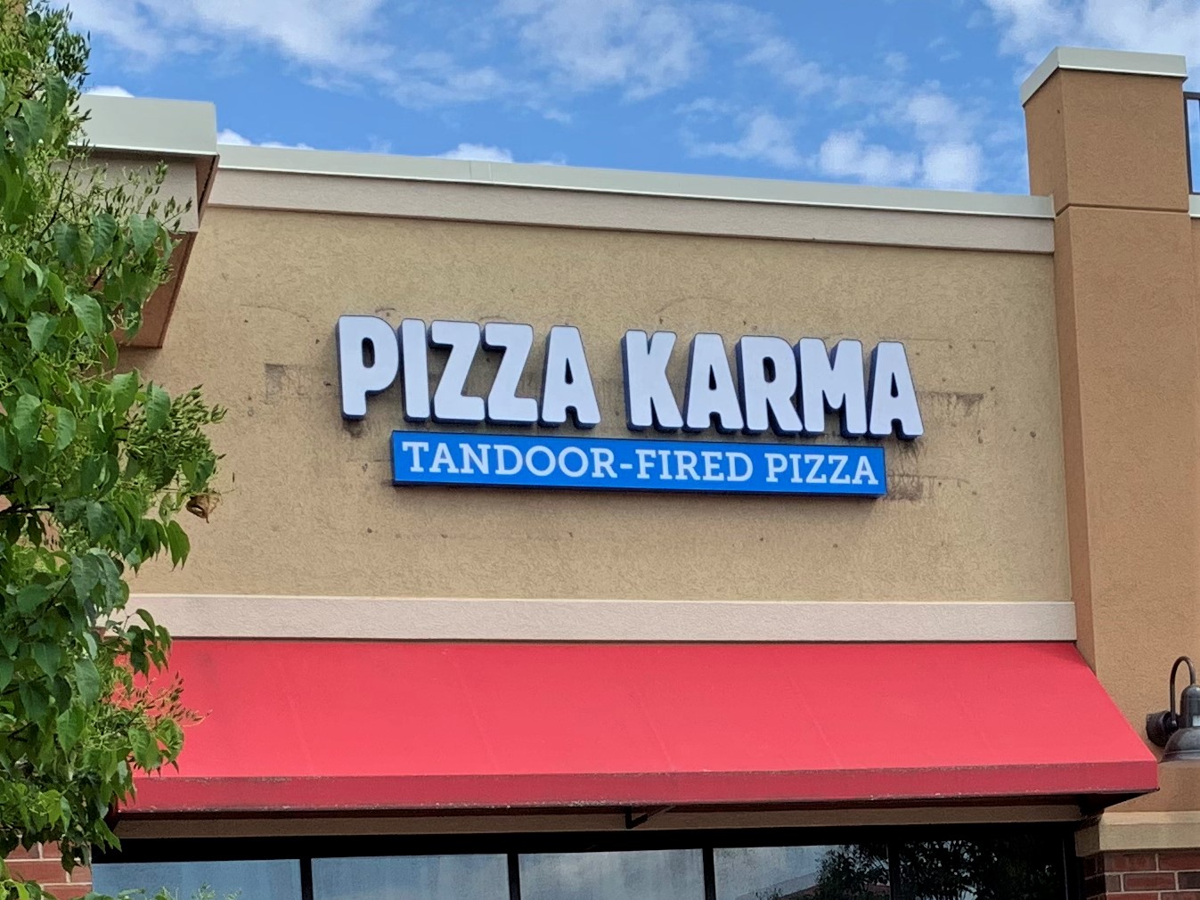 PIZZA KARMA – Restaurant Signage